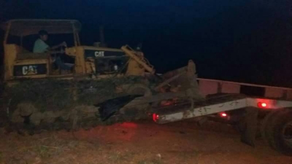 ขายรถแทรคเตอร์ CAT D4E ตีนเป็ด เครื่อง 43V ฝาบาง โซ่หนา ราคา 255000