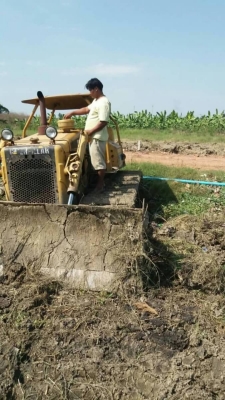 ขายรถแทรคเตอร์ CAT D4E ตีนเป็ด เครื่อง 43V ฝาบาง โซ่หนา ราคา 255000