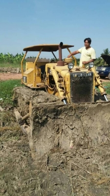 ขายรถแทรคเตอร์ CAT D4E ตีนเป็ด เครื่อง 43V ฝาบาง โซ่หนา ราคา 255000