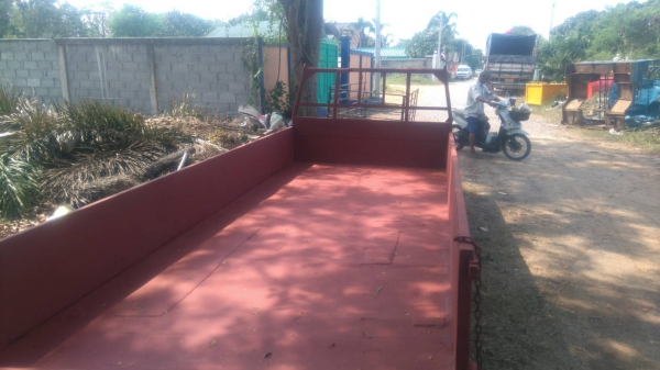 ขายด่วนๆ กะบะ 6ล้อ กว้าง2.10ม. ยาว5.00เมตร เพียง 17000 บาทเท่านั้น