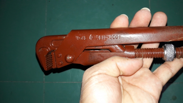 ขายคอม้ารัสเซีย 1 1/2" MADE IN USSR.ใหม่เก่าเก็บ