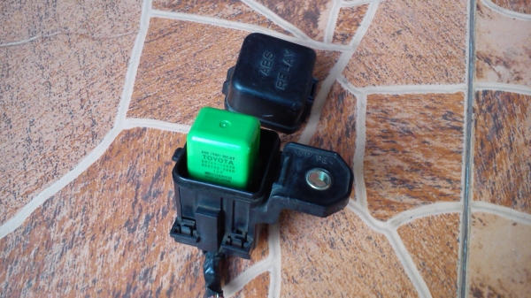 กล่องรีเลย์ ABS TOYOTA AE111 กล่องรีเลย์ ABS TOYOTA AE111