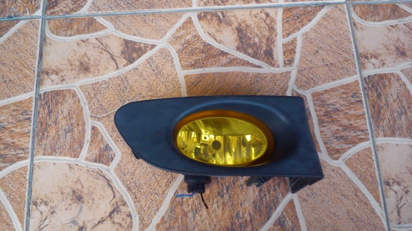 ไฟตัดหมอกเลนส์เหลือง ข้างขวา HONDA JAZZ GD แท้