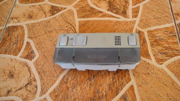 ไฟส่องแผนที่ Volkswagen Passat B5 ไฟส่องแผนที่ Volkswagen Passat B5