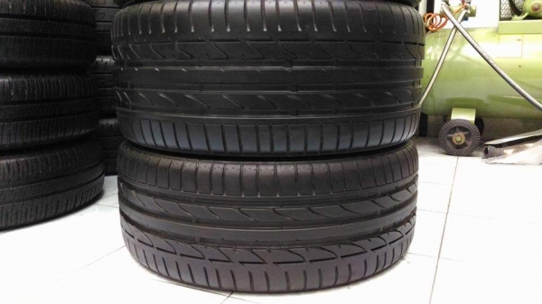 ขายยาง Bridgestone Potenza S001(made in Poland) 225/40/18,245/35/18 ผลิตปี 2014 ยางเทพๆ เพิ่งลงพื้นเมื่อเดือนก่อน เห็นตุ่มชัดคู่นึง เลือนๆคู่นึง ไม่มีปะ ขายถูก 4 เส้น 6800.- **