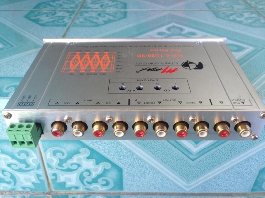 #ปรี 1..ปรี7แบน impor ขาย 850 บาท 2..ปรียูเอสบี Mmax ขาย 700 บาท มือสองใช้งานปกติทุกตัว สนใจ0892425454 อยู่สระบุรี