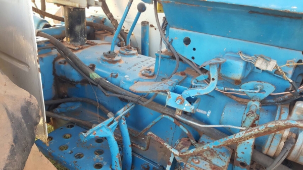 Ford 6600ตรารวงข้าว ตัวสุดท้าย หาง5 ใบดัน เครื่องดี ไฮดรอลิคดี ยกไม่มีตก เอกสารสัญญาชื่อขายจร้า