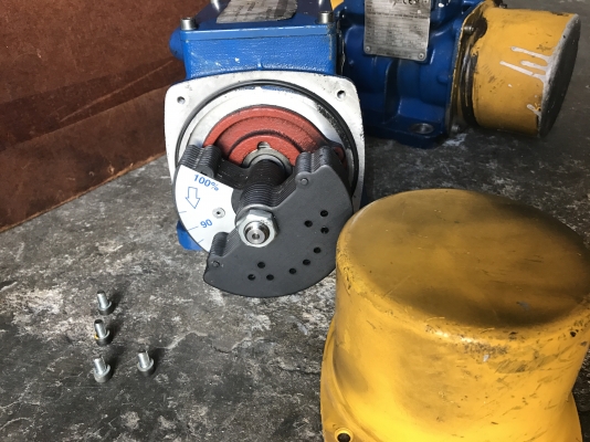 ขายมอเตอร์สั่น-เขย่า Visam made in Italy ขนาด 1/3HP. 380V สภาพสวยเดิมๆ วิ่งนิ่มสั่นแรง พร้อมใช้งาน มี 2ตัวครับ ขายมอเตอร์สั่น-เขย่า Visam made in Italy ขนาด 1/3HP. 380V สภาพสวยเดิมๆ วิ่งนิ่มสั่นแรง พร้อมใช้งาน มี 2ตัวครับ