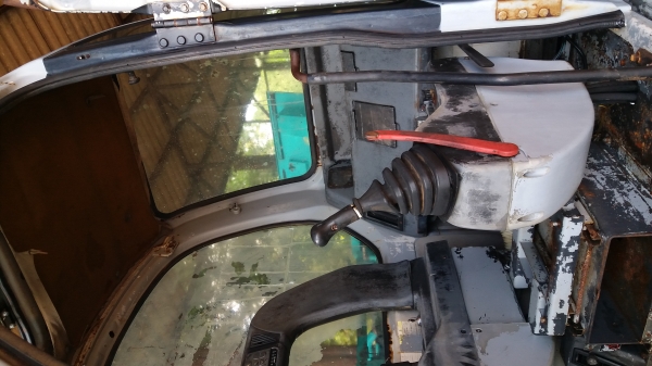 ขาย 485,000 KOBELCO sk 120-5 แท้ เครื่องดี ปั้มแรง ไฟฟ้าครบ เอวแน่น ตัวเดินแรงเงียบ โซ่อ่อน แผ่นแทรคยาว 70 ซม.รอนเลอร์ดี เอกสารสัญญาซื้อขาย  รถอยู่ จันทบุรี 090-772-3710 090-772-3708