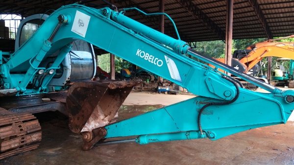 ขาย 485,000 KOBELCO sk 120-5 แท้ เครื่องดี ปั้มแรง ไฟฟ้าครบ เอวแน่น ตัวเดินแรงเงียบ โซ่อ่อน แผ่นแทรคยาว 70 ซม.รอนเลอร์ดี เอกสารสัญญาซื้อขาย  รถอยู่ จันทบุรี 090-772-3710 090-772-3708