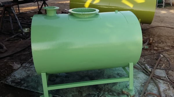 ขายถังน้ำมันมือสองขนาด 500 ลิตร หนา 5 มิล กว้าง 78 ซ. ยาว 1.22 ม. สภาพสวยมากพร้อมใช้งานได้เลยค่ะ