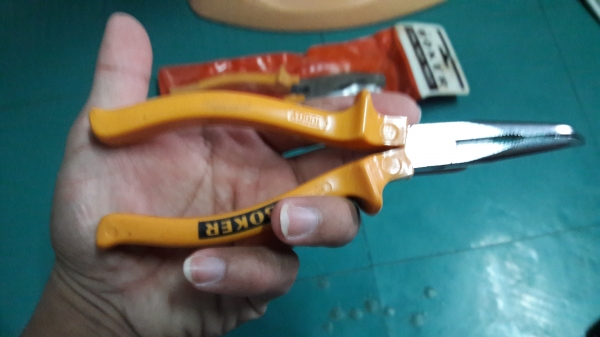 ขายคีมปากงอBOKER MADE IN GERMANY ด้ามกันไฟฟ้า1000V