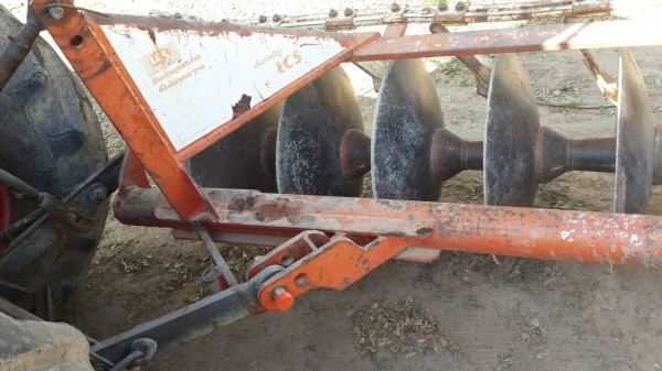 ขายด่วน รถไถKUBOTA M5000 สองเพลา เครื่องปั้มดี รถพร้อมใช้งาน อุปกรณ์ ดันหน้าผานหลัง รถใช้งานประจำ เอกสารเล่มทะเบียน