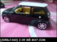 รถเหล็ก ตั่งโชว์ เปิดประตู ซ้าย และ ขวา ได้ ครับๆ         450.-  ส่งฟรี EMS