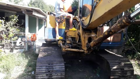 ขาย Komatsu Pc60-5 สภาพสวยพร้อมใช้ ต่อคุณอ๊อฟพิจิตร086-737-9991