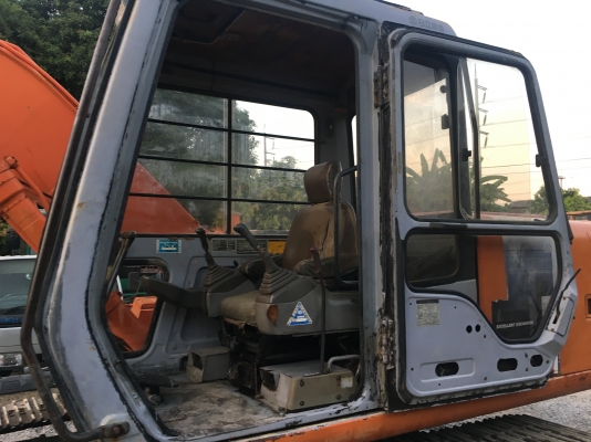 ขายรถแม็คโคร HITACHI EX100-2 นำเข้าจากญี่ปุ่นแท้ๆ 100\% ไม่เคยผ่านการใช้งานในไทย สภาพนางฟ้า สนใจติดต่อ 081-9485494