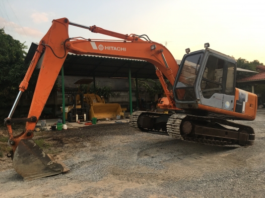 ขายรถแม็คโคร HITACHI EX100-2 นำเข้าจากญี่ปุ่นแท้ๆ 100\% ไม่เคยผ่านการใช้งานในไทย สภาพนางฟ้า สนใจติดต่อ 081-9485494