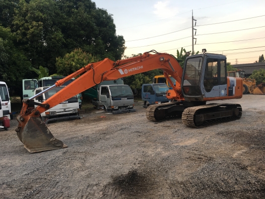 ขายรถแม็คโคร HITACHI EX100-2 นำเข้าจากญี่ปุ่นแท้ๆ 100\% ไม่เคยผ่านการใช้งานในไทย สภาพนางฟ้า สนใจติดต่อ 081-9485494