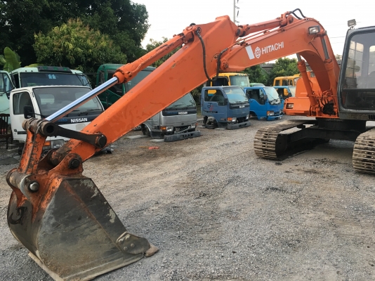 ขายรถแม็คโคร HITACHI EX100-2 นำเข้าจากญี่ปุ่นแท้ๆ 100\% ไม่เคยผ่านการใช้งานในไทย สภาพนางฟ้า สนใจติดต่อ 081-9485494