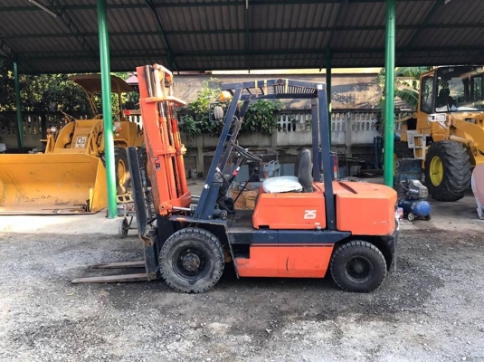 ขายโฟล์คลิฟต์ KOMATSU FG25 2.5ตัน เสาสูง 3 เมตร นำเข้าจากประเทศญี่ปุ่น สภาพสวย พร้อมใช้งาน สนใจติดต่อ 081-948-5494