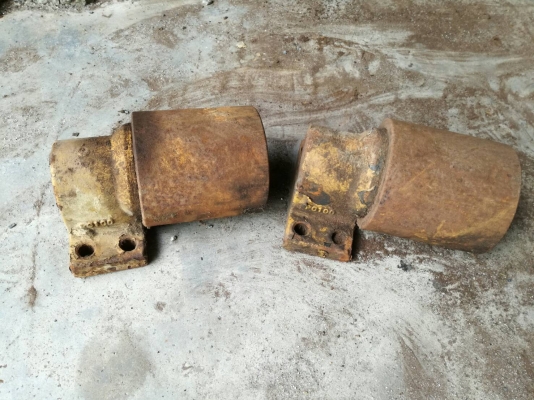 โรลเลอร์ komatsu pc100 pc120 โรลเลอร์ komatsu pc100 pc120