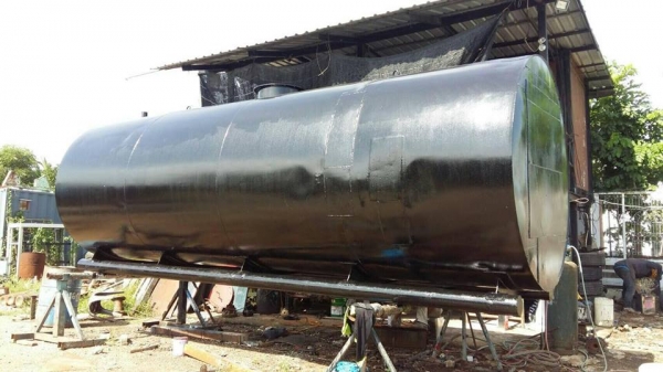 ขายโล๊ะ ถังบุบครับ โล๊ะเลย 20,000 ลิตร ทำสีใหม่ **75,000 เท่านั้นครับ** สนใจติดต่อเลยครับ