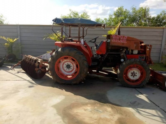 ขาย 195,000KUBOTA M  5000. เครื่อง ปั๊มดี อุปกรใบมีด หาง6 พร้อมใช้งาน เอกสารเล่มทะเบียน รถอยู่ อุบล 090-772-3710 090-772-3708