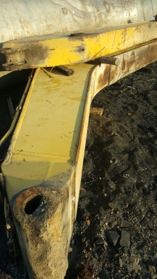 ขายบูมแมคโครพร้อมปุ๊งกี๋ โคมัสสุpc200รุ่น 6 ราคา 60,000 บาท (เปลี่ยนเป็นบูมยาว) ขายบูมแมคโครพร้อมปุ๊งกี๋ โคมัสสุpc200รุ่น 6 ราคา 60,000 บาท (เปลี่ยนเป็นบูมยาว)