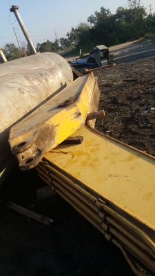 ขายบูมแมคโครพร้อมปุ๊งกี๋ โคมัสสุpc200รุ่น 6 ราคา 60,000 บาท (เปลี่ยนเป็นบูมยาว) ขายบูมแมคโครพร้อมปุ๊งกี๋ โคมัสสุpc200รุ่น 6 ราคา 60,000 บาท (เปลี่ยนเป็นบูมยาว)