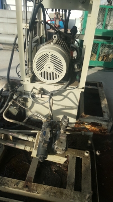 ขายถังปั๊มน้ำมันไฮโดรลิคมอเตอร์ 22 kw ราคา 32,000 บาท