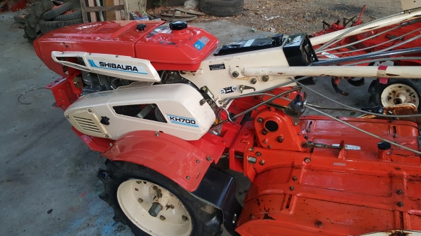 รถพรวนดิน 7 แรง 4 จังหวะ รหัสสินค้า C2 - 9 พร้อมใช้งาน เปลี่ยนถ่ายของเหลวให้หมด พ่นทับตัวหยุดสนิมเหล็ก