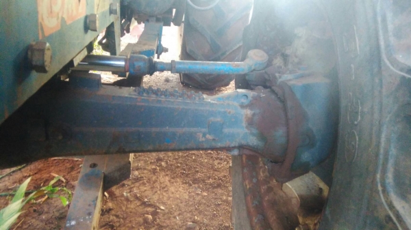 ขายรถไถ FORD 6640 2 เพลา เอกสารอินวอย ใบมีด 4 จาน CMT จาน 26 นิ้ว ราคา 600000