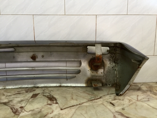 ขายกันชนหน้ารถ DAIHATSU MIRA PLUS L80 กระบะยาวสีดำ ขายกันชนหน้ารถ DAIHATSU MIRA PLUS L80 กระบะยาวสีดำ