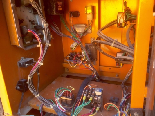 ขายเครื่องปั่นไฟมือสองจากญี่ปุ่นสภาพเดิมๆพร้อมใช้งานราคาไม่แรง