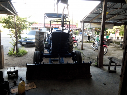 ขายรถไถ FORD 6610 เพลาเดี่ยว ใบมีด 3 จาน 7 จาน ราคา 320000