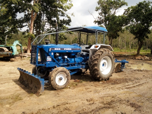 ขายรถไถ FORD 6610 เพลาเดี่ยว ใบมีด 3 จาน 7 จาน ราคา 320000