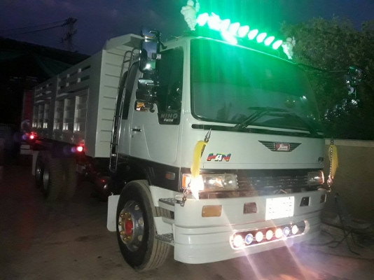 ขายรถสิบล้อดัมพ์ HINO 3M เครื่องเดิม 240 แรง เกียร์เดิม 2 เพลา ปี 39 ยางใหม่ มีระบบลากพ่วง ทะเบียนพร้อม ขายรถสิบล้อดัมพ์ HINO 3M เครื่องเดิม 240 แรง เกียร์เดิม 2 เพลา ปี 39 ยางใหม่ มีระบบลากพ่วง ทะเบียนพร้อม