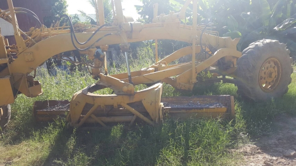 ขายรถเกรด KOMATSU GD37/6H  ราคา 240000
