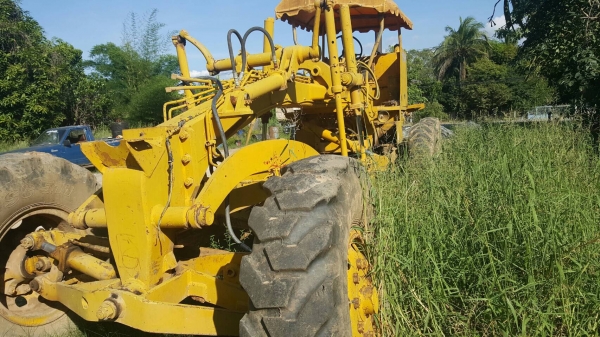 ขายรถเกรด KOMATSU GD37/6H  ราคา 240000