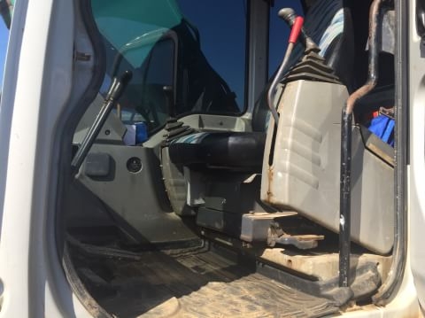 ขายKobelco sk200m6yn08Superสภาพพร้อมใช้ ติดต่อคุณอ๊อฟพิจิตร086-737-9991