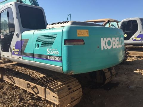 ขายKobelco sk200m6yn08Superสภาพพร้อมใช้ ติดต่อคุณอ๊อฟพิจิตร086-737-9991