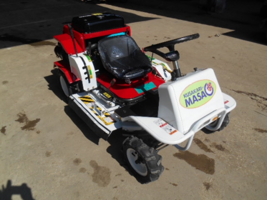 รถตัดหญ้า MASAO CLM1304 13 แรง พร้อมใช้งาน รถตัดหญ้า MASAO CLM1304 13 แรง พร้อมใช้งาน