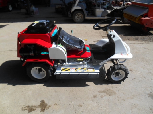 รถตัดหญ้า MASAO CLM1304 13 แรง พร้อมใช้งาน รถตัดหญ้า MASAO CLM1304 13 แรง พร้อมใช้งาน