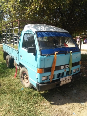 ขายรถเกี่ยวข้าวขนาดกลาง