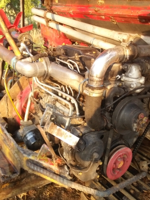 ขายรถเกี่ยวข้าวขนาดกลาง