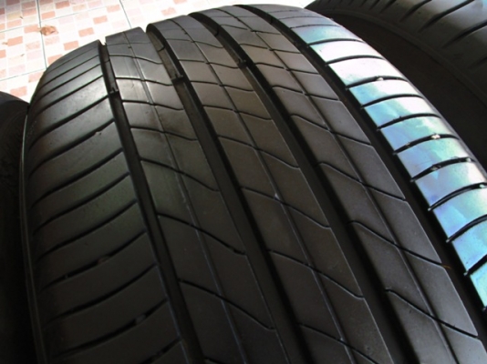 ยาง MICHELIN 3ST 225-50-17 ปี15 สวยจัด ไม่ปะ 1ชุด
