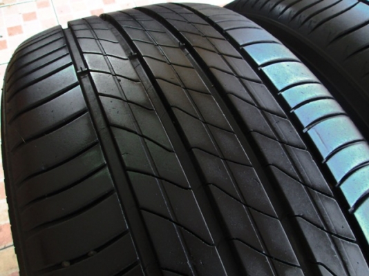 ยาง MICHELIN 3ST 225-50-17 ปี15 สวยจัด ไม่ปะ 1ชุด