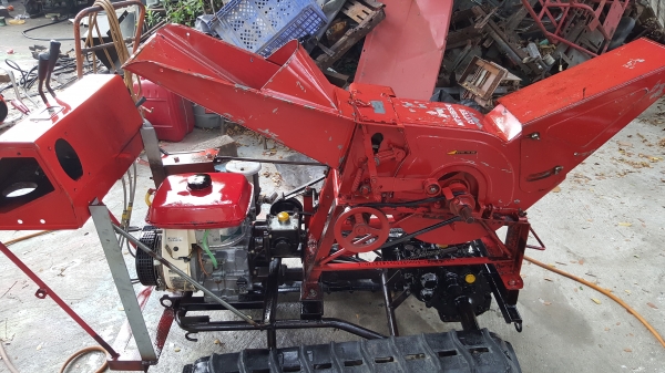 เครื่องย่อยกิ่งไม้พร้อมใช้งาน ราคา 25800 บาท สอบถาม ต่อรองได้ขายได้ขาย เครื่องย่อยกิ่งไม้พร้อมใช้งาน ราคา 25800 บาท สอบถาม ต่อรองได้ขายได้ขาย