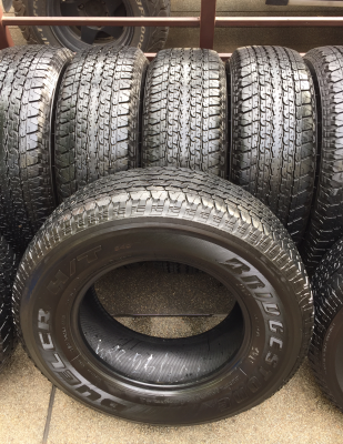 (ขอบคุณลูกค้าทุกท่านครับ) ยาง Bridgestone 245 70 16 ปี16 ดอกเต็ม เนื้อนิ่มๆ ไม่มีปะ ราคาไม่แพง