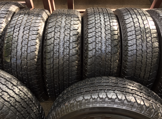 (ขอบคุณลูกค้าทุกท่านครับ) ยาง Bridgestone 245 70 16 ปี16 ดอกเต็ม เนื้อนิ่มๆ ไม่มีปะ ราคาไม่แพง